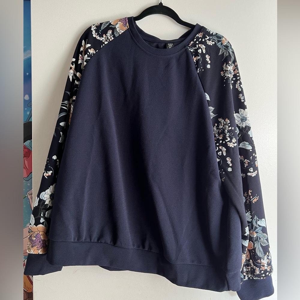 Dark navy blue, long flower sleeve blouse- 3X